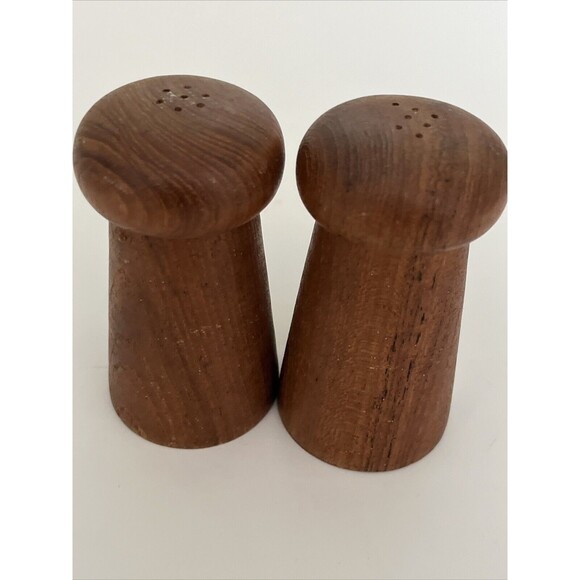 Vintage Teak Wood 4” Salt & Pepper Shakers Baker, Hart, & Stuart Stickers - Picture 5 of 8
